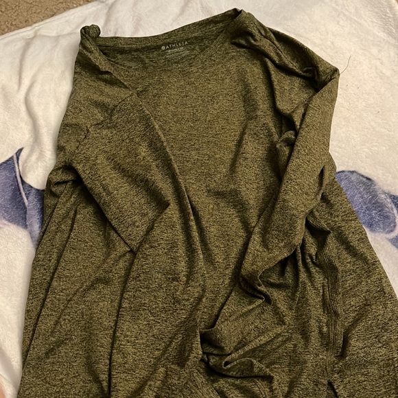 Green athletics long sleeve shirt - Picture 3 of 3